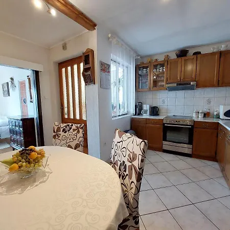 Apartment Klara *