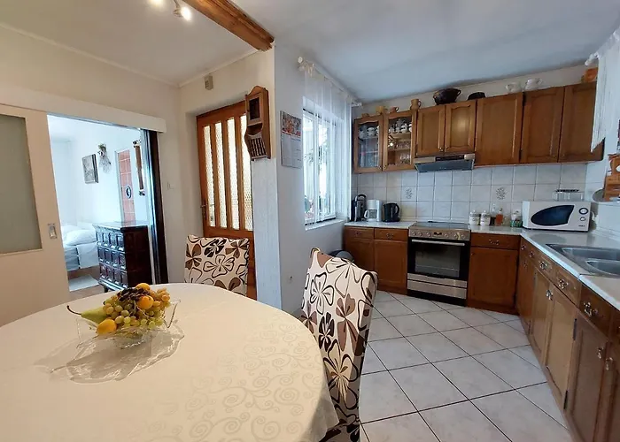Apartment Klara *